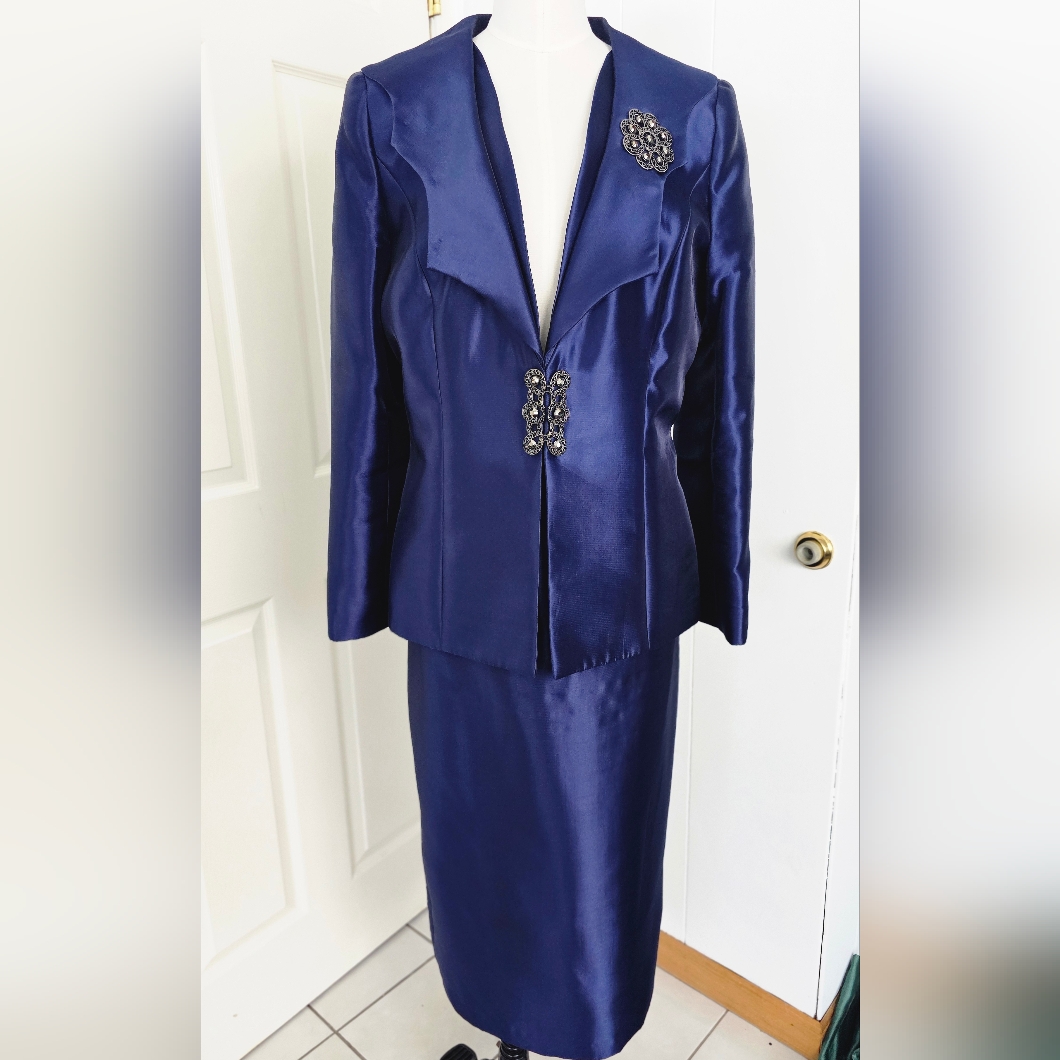 Sapphire Collection Suit Womens 12 Lily & Taylor Royal Blue 2 Piece Skirt Blazer